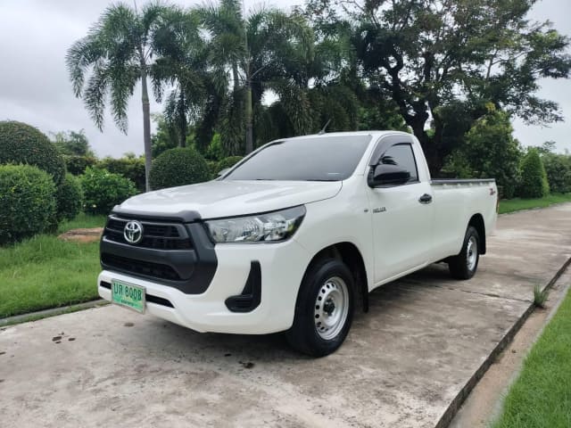 2021 TOYOTA Hilux