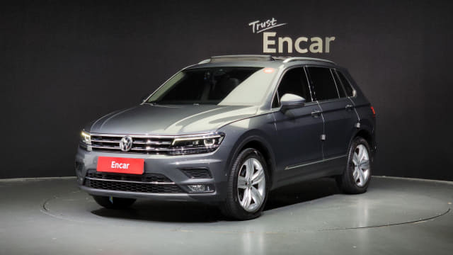 2020 VOLKSWAGEN Tiguan