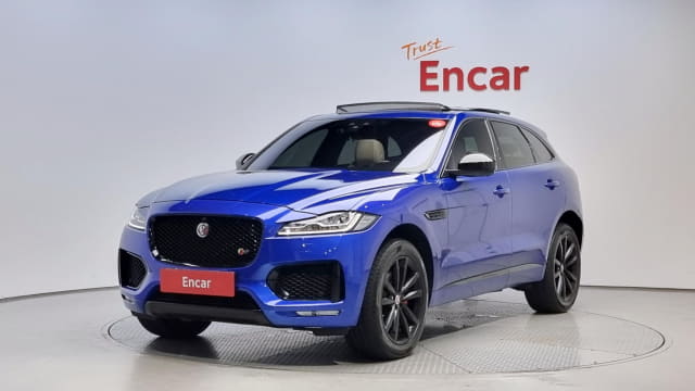 2017 JAGUAR F-PACE