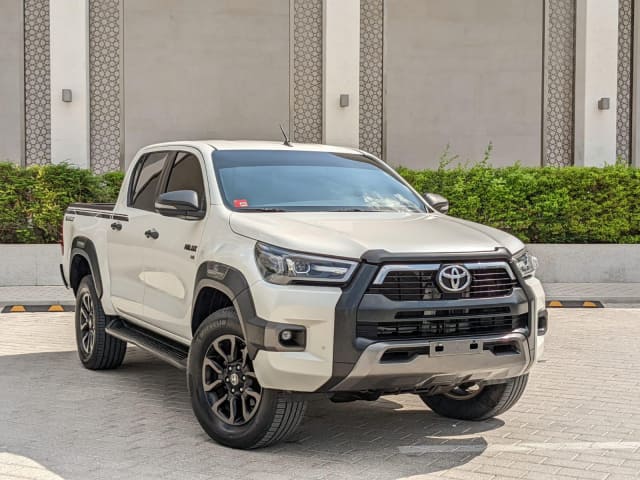 2021 TOYOTA Hilux