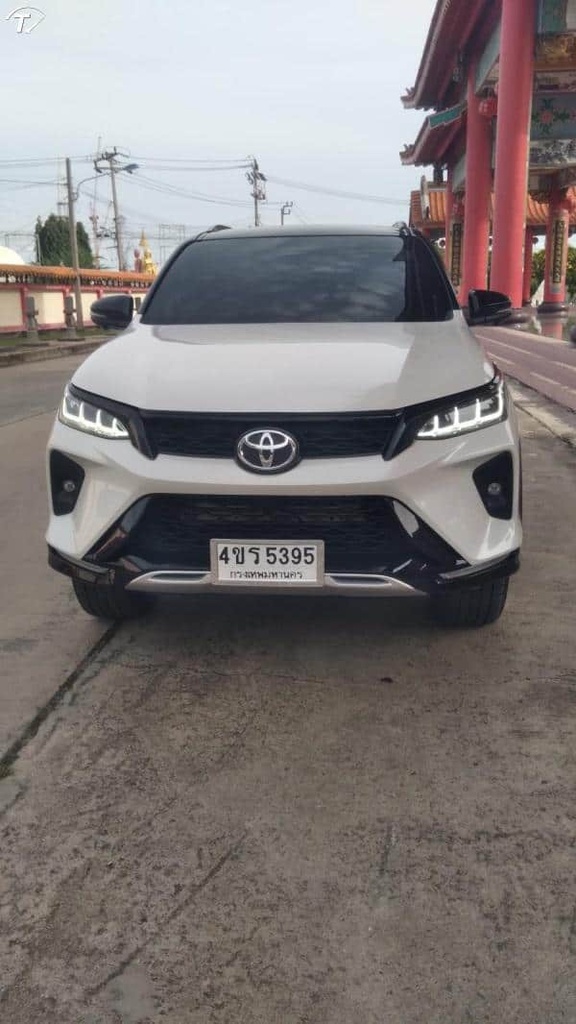 2021 TOYOTA Fortuner