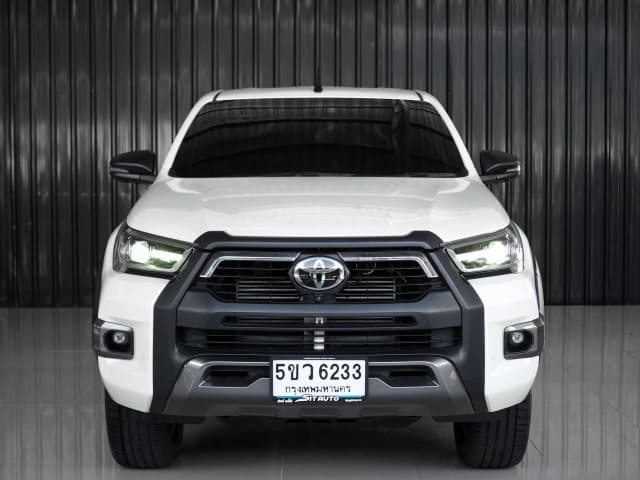 2022 TOYOTA Hilux