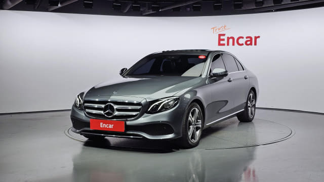 2019 MERCEDES-BENZ E-Class