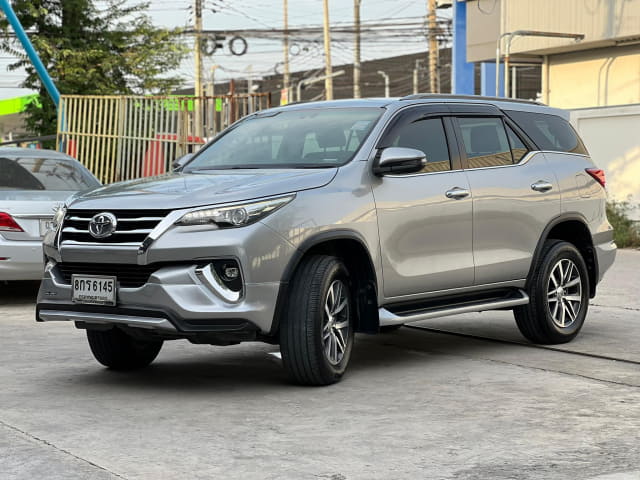 2018 TOYOTA Fortuner