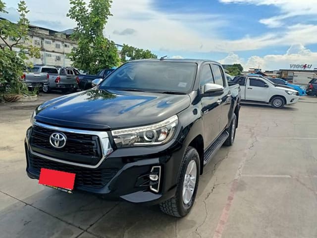 2019 TOYOTA Hilux