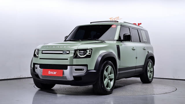2023 LAND ROVER Defender
