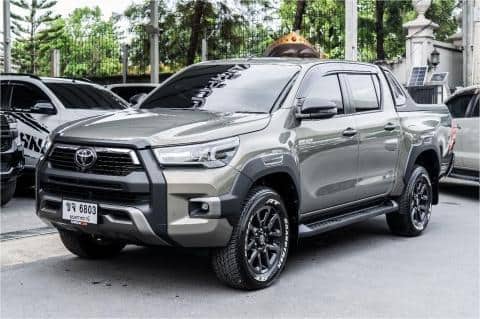 2023 TOYOTA Hilux