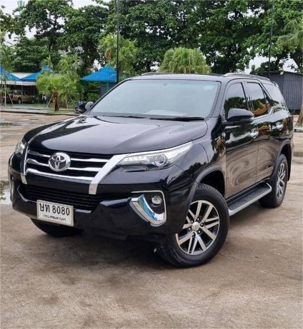 2020 TOYOTA Fortuner