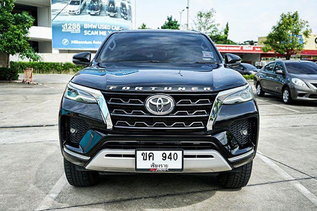 2021 TOYOTA Fortuner