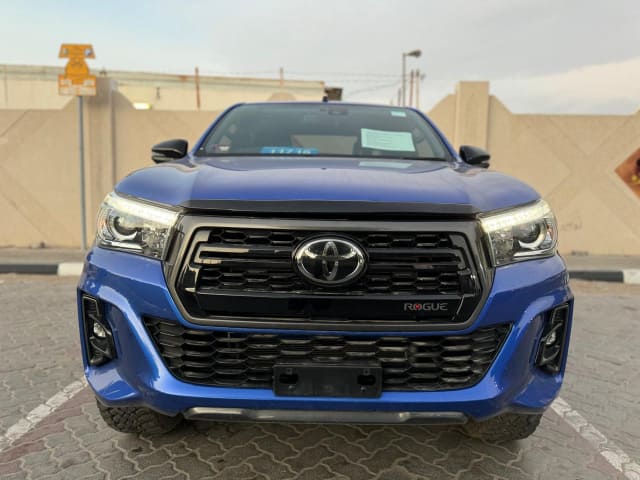 2020 TOYOTA Hilux