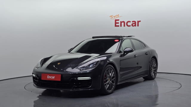 2019 Porsche Panamera