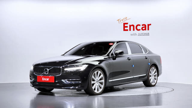 2019 VOLVO S90