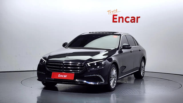 2021 MERCEDES-BENZ E-Class