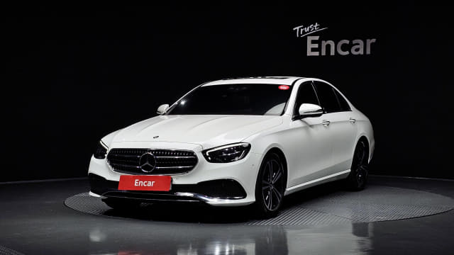 2022 MERCEDES-BENZ E-Class