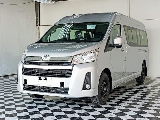 2024 TOYOTA Hiace Commuter