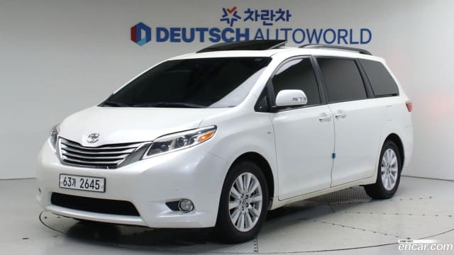 2017 TOYOTA Sienna