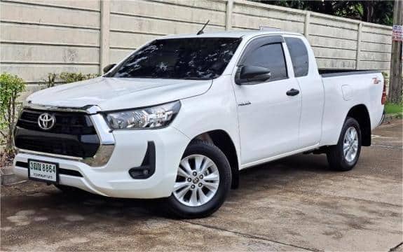 2022 TOYOTA Hilux