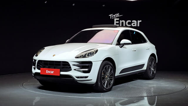 2017 Porsche MACAN