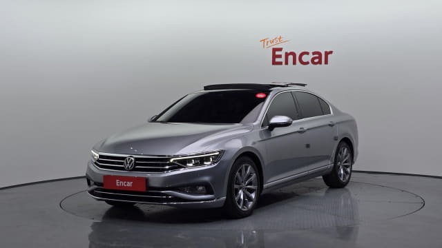 2021 VOLKSWAGEN Passat