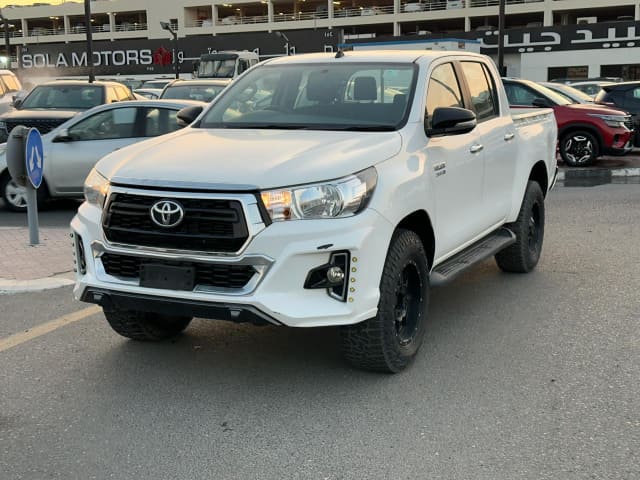 2017 TOYOTA Hilux