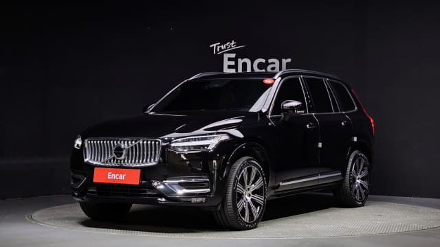 2023 VOLVO XC90