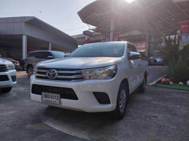 2017 TOYOTA Hilux