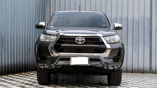 2021 TOYOTA Hilux