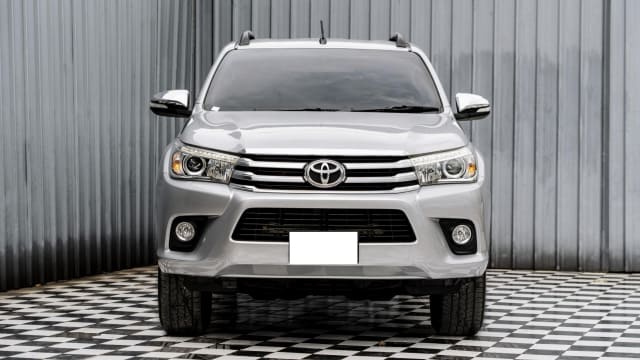 2017 TOYOTA Hilux