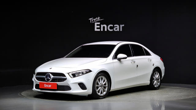 2020 MERCEDES-BENZ A-Class