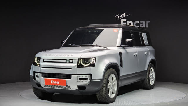 2020 LAND ROVER Defender