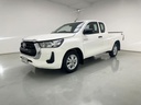 2022 TOYOTA Hilux