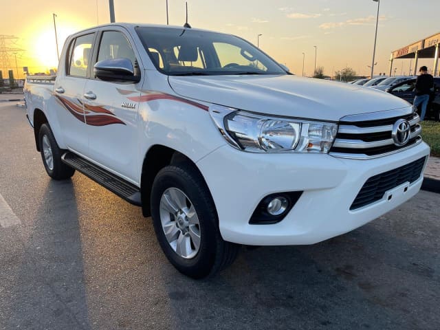 2019 TOYOTA Hilux