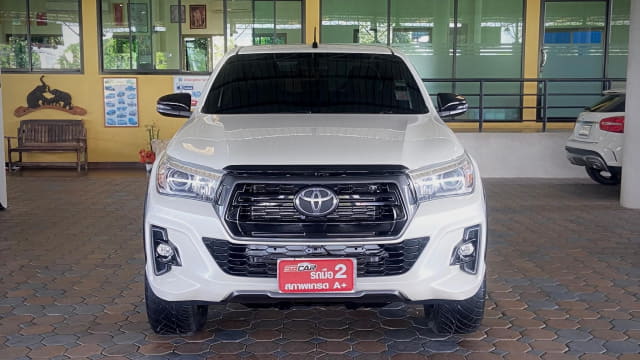 2019 TOYOTA Hilux