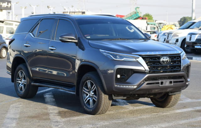 2019 TOYOTA Fortuner