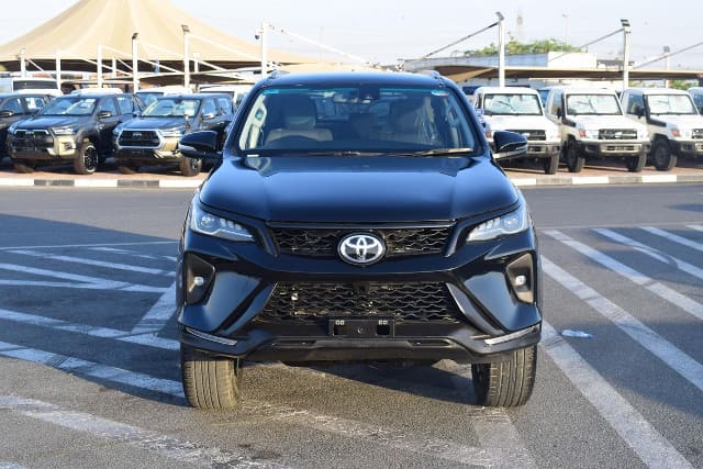 2021 TOYOTA Fortuner