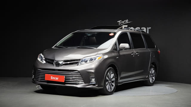 2019 TOYOTA Sienna, 