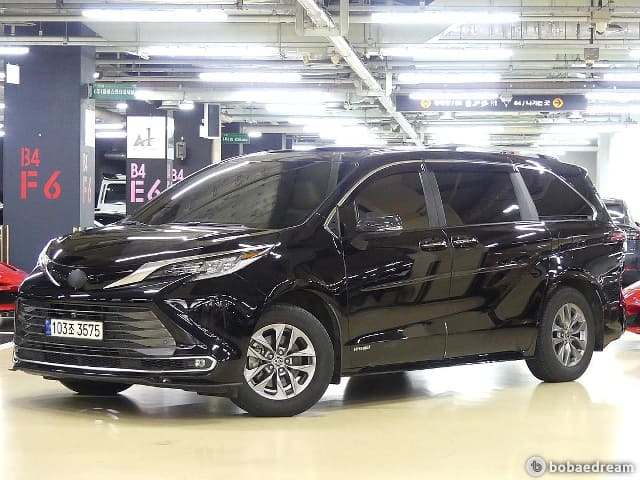 2021 TOYOTA Sienna, 