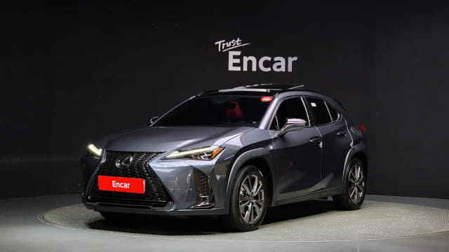 2024 LEXUS UX