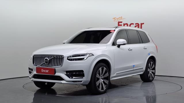 2023 VOLVO XC90