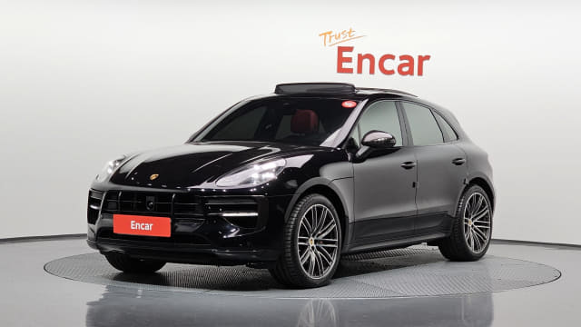 2021 Porsche MACAN