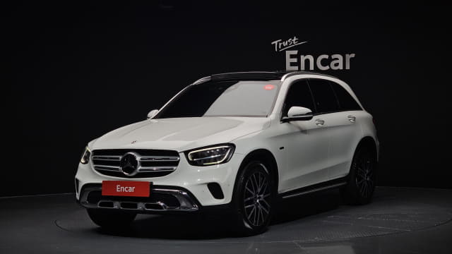 2021 MERCEDES-BENZ GLC-Class