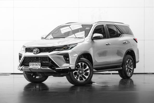 2022 TOYOTA Fortuner