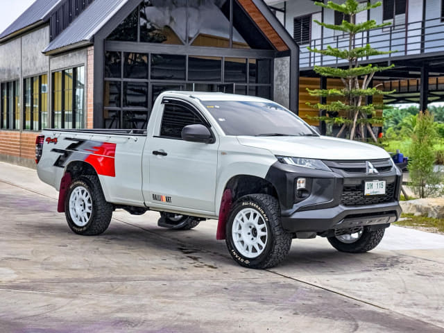 2020 MITSUBISHI Triton