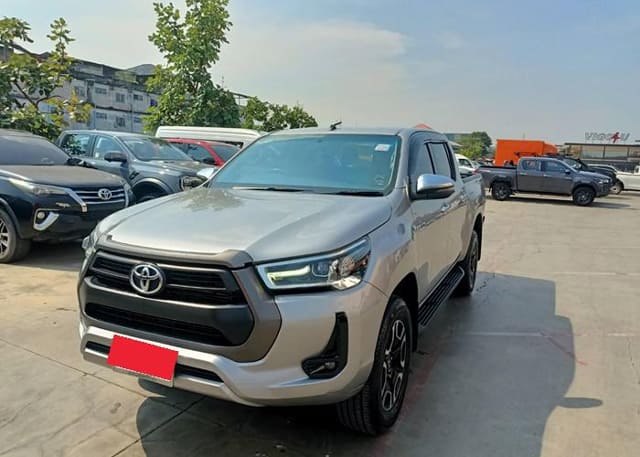 2020 TOYOTA Hilux