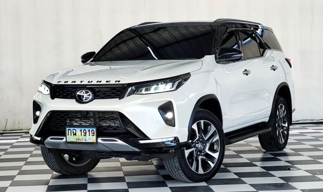 2023 TOYOTA Fortuner