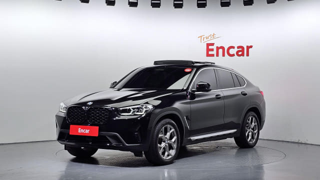 2023 BMW X4