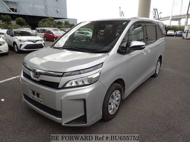 2019 TOYOTA Voxy