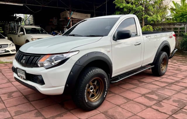 2018 MITSUBISHI Triton