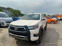 2024 TOYOTA Hilux