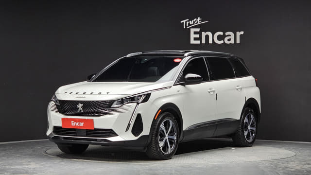 2022 PEUGEOT 5008